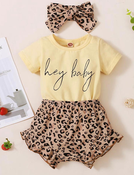 Hey Baby short sleeve letter printed onesie  Leopard Shorts included Adjusted Headband included Color as picture