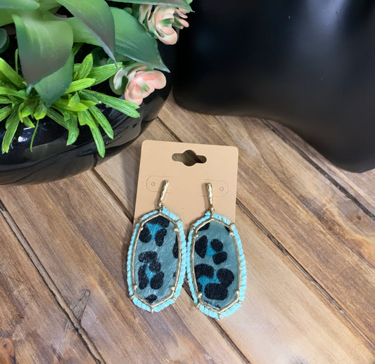 Blue Mint Leopard Earring